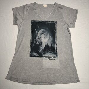 Yellowstone Wolf T-Shirt Womens Large Gray Polyester Sunshirt Rhinestone Graphic